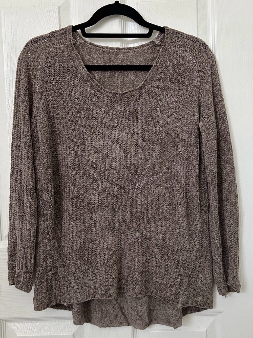 Brandy Melville Taupe Knit Long Sleeve Sweater